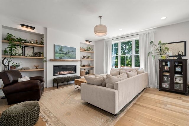 123 Mount Pleasant St, Marlborough, MA 01752