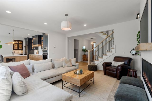 123 Mount Pleasant St, Marlborough, MA 01752