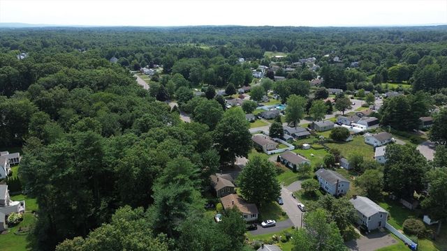 223 Garnet St, Springfield, MA 01129