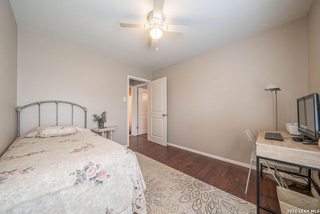 5906 Knoll Krest, San Antonio, TX 78242