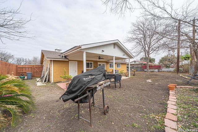 5906 Knoll Krest, San Antonio, TX 78242