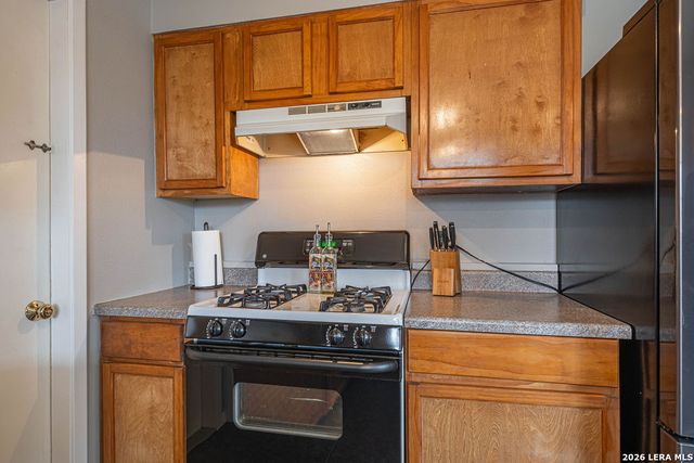 5906 Knoll Krest, San Antonio, TX 78242