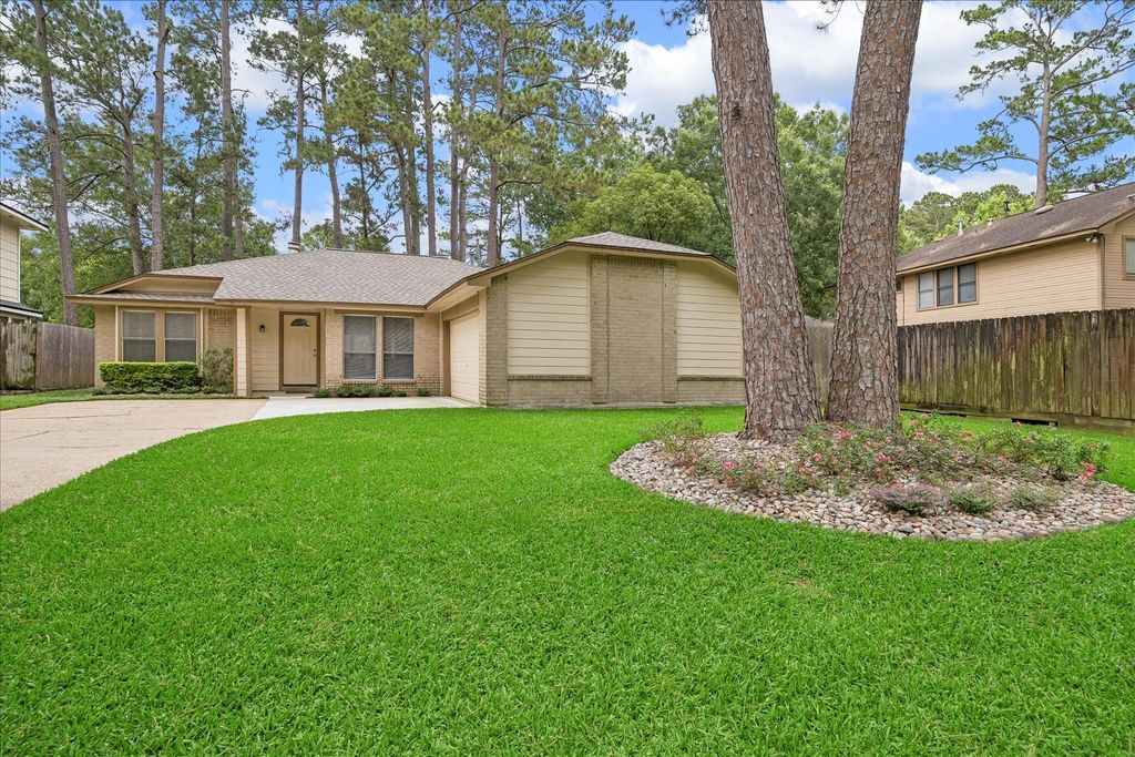5106 Village Springs Drive, Kingwood, TX 77339