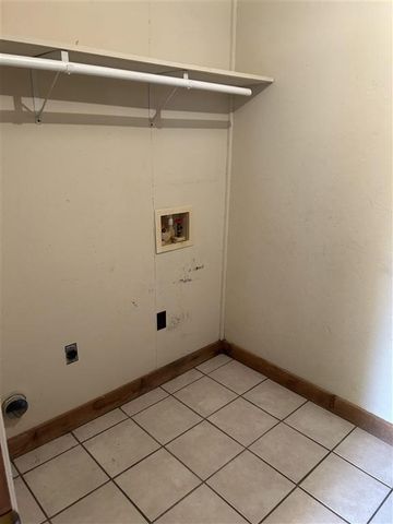 605 Central Parkway, Lake Charles, LA 70605