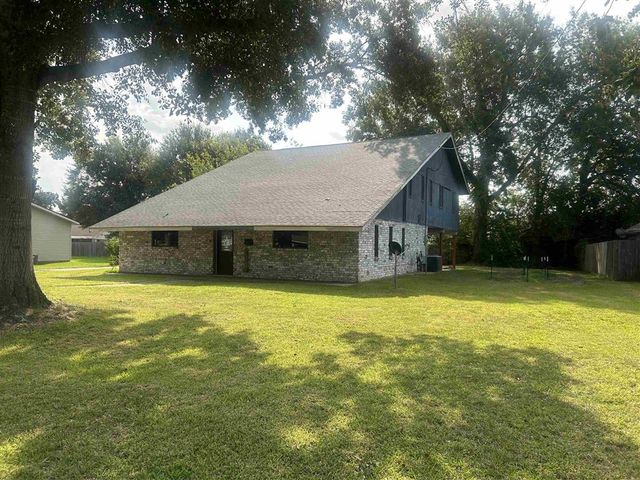 605 Central Parkway, Lake Charles, LA 70605
