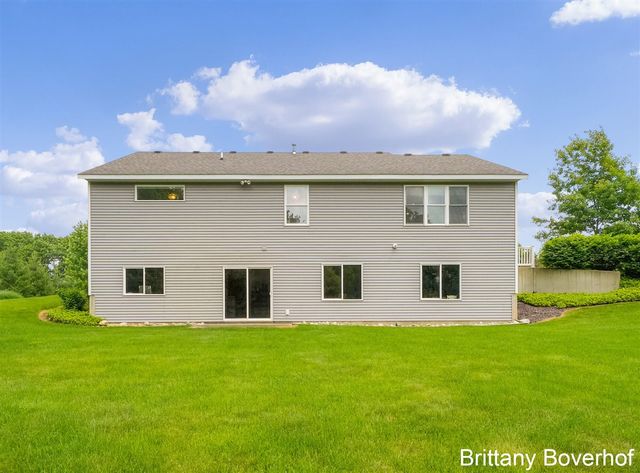 9875 Kateri Way Drive, Caledonia, MI 49316