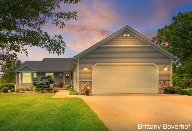 9875 Kateri Way Drive, Caledonia, MI 49316