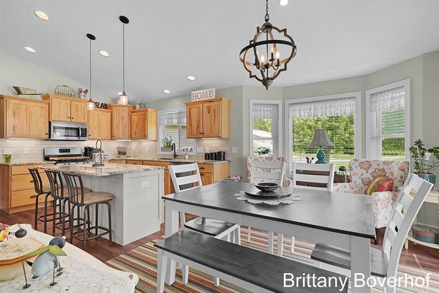 9875 Kateri Way Drive, Caledonia, MI 49316