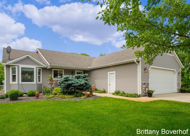 9875 Kateri Way Drive, Caledonia, MI 49316