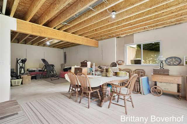 9875 Kateri Way Drive, Caledonia, MI 49316