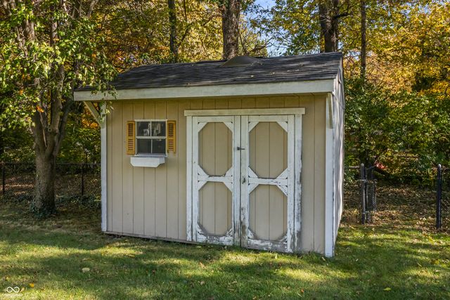 7841 Rosebush Drive, Indianapolis, IN 46237