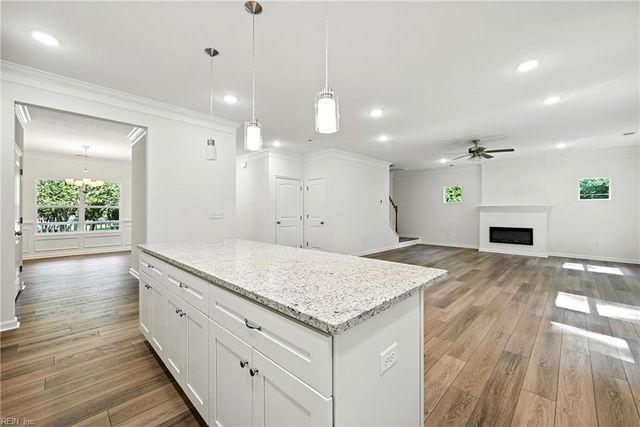56 Willow Rd, Hampton, VA 23664
