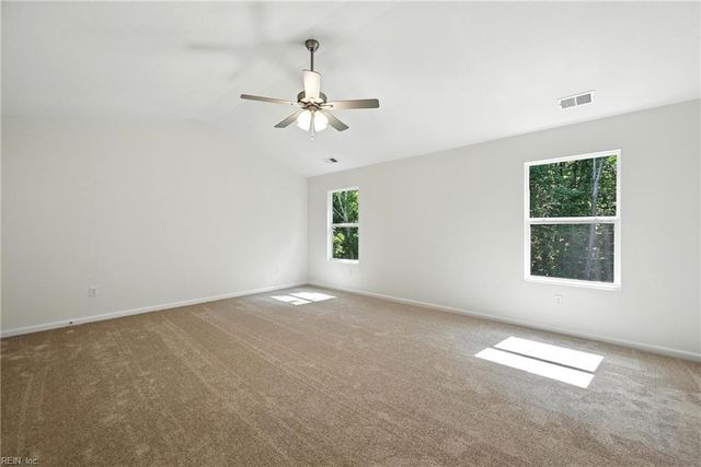 56 Willow Rd, Hampton, VA 23664