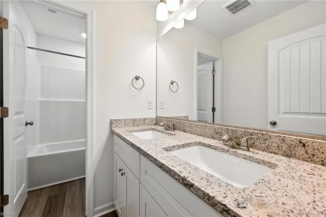 56 Willow Rd, Hampton, VA 23664