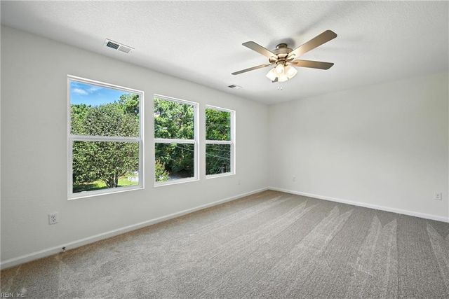 56 Willow Rd, Hampton, VA 23664