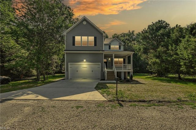 56 Willow Rd, Hampton, VA 23664