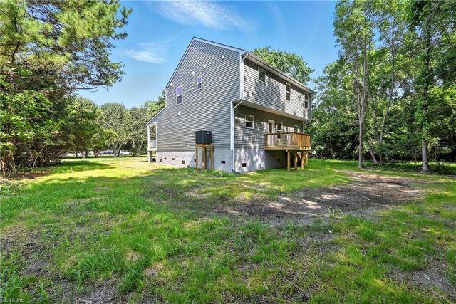 56 Willow Rd, Hampton, VA 23664