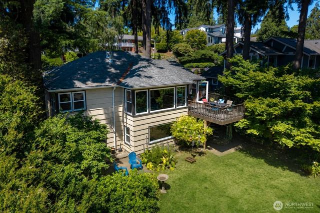 6626 57th Avenue NE, Seattle, WA 98115