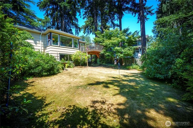 6626 57th Avenue NE, Seattle, WA 98115