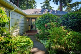 6626 57th Avenue NE, Seattle, WA 98115