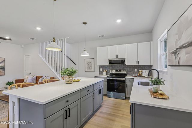 2413 JERUSALEM Street, Jacksonville, FL 32207