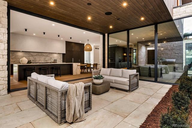 2620 E Cedar Avenue, Denver, CO 80209