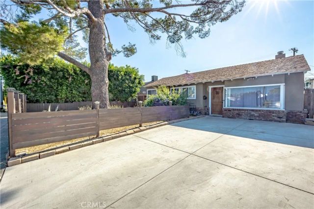 5141 Auckland Avenue, Toluca Lake, CA 91601