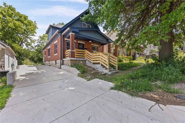 11 S Tremont Street, Kansas City, KS 66101