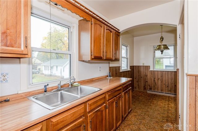 17 N Sunrise Avenue, Dayton, OH 45426