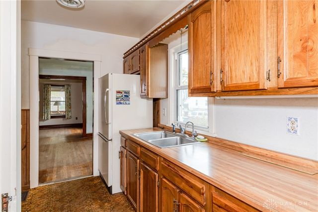 17 N Sunrise Avenue, Dayton, OH 45426