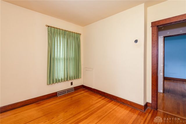 17 N Sunrise Avenue, Dayton, OH 45426