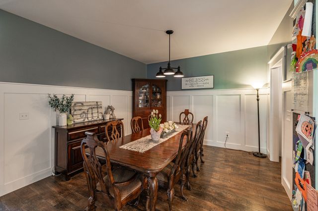 521 Redstone Dr, Gallatin, TN 37066