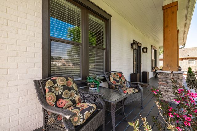 521 Redstone Dr, Gallatin, TN 37066
