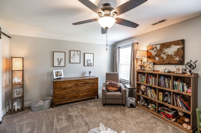521 Redstone Dr, Gallatin, TN 37066