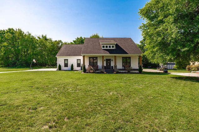 521 Redstone Dr, Gallatin, TN 37066