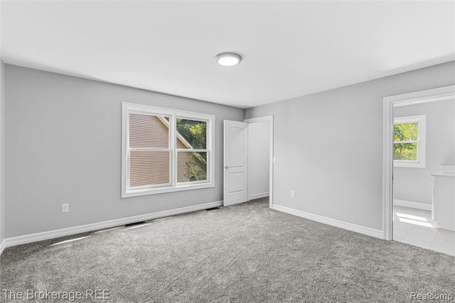 10199 Edgewood Drive, Grand Blanc, MI 48439