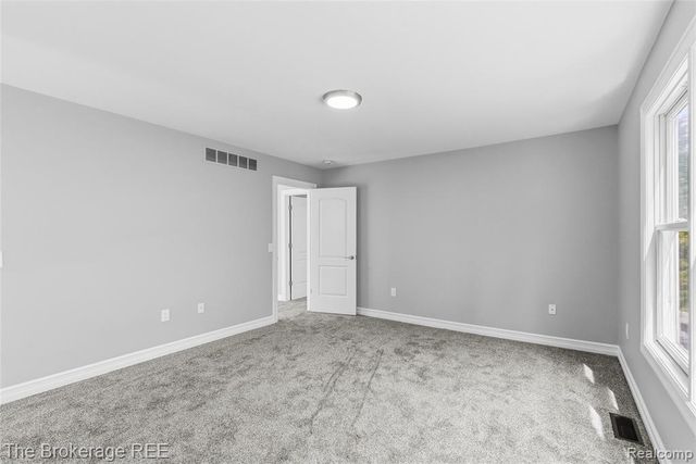 10199 Edgewood Drive, Grand Blanc, MI 48439