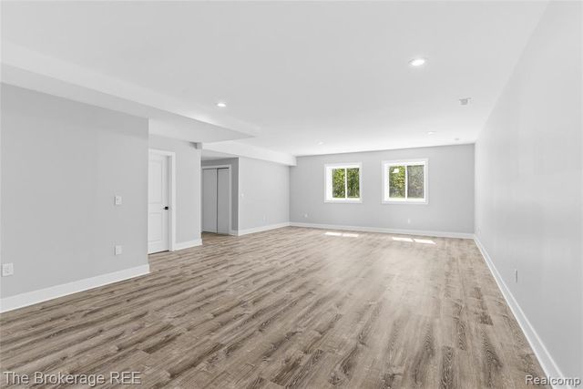 10199 Edgewood Drive, Grand Blanc, MI 48439