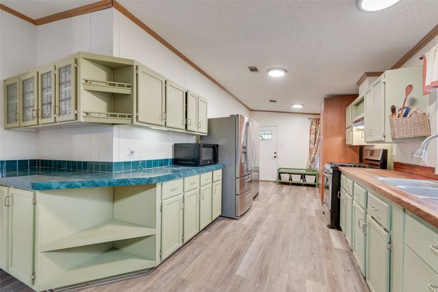 9616 Kelly Lane, Alvarado, TX 76009