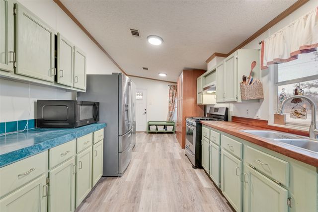 9616 Kelly Lane, Alvarado, TX 76009