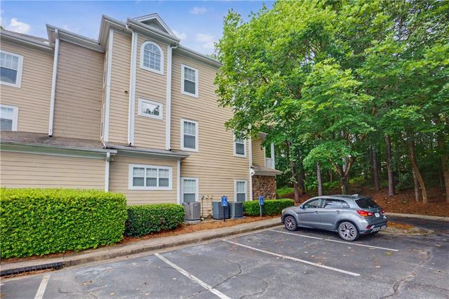 1031 Whitshire Way, Alpharetta, GA 30004