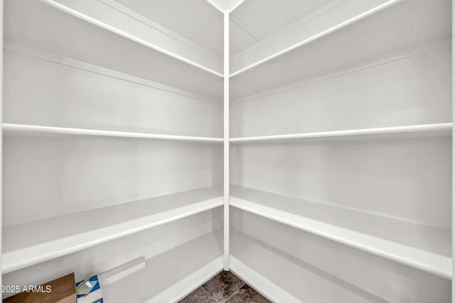 9025 W STATE Avenue, Glendale, AZ 85305