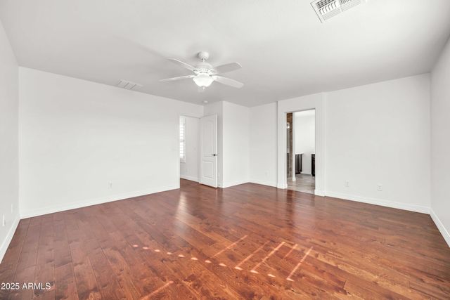 9025 W STATE Avenue, Glendale, AZ 85305