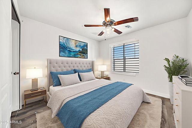 9025 W STATE Avenue, Glendale, AZ 85305