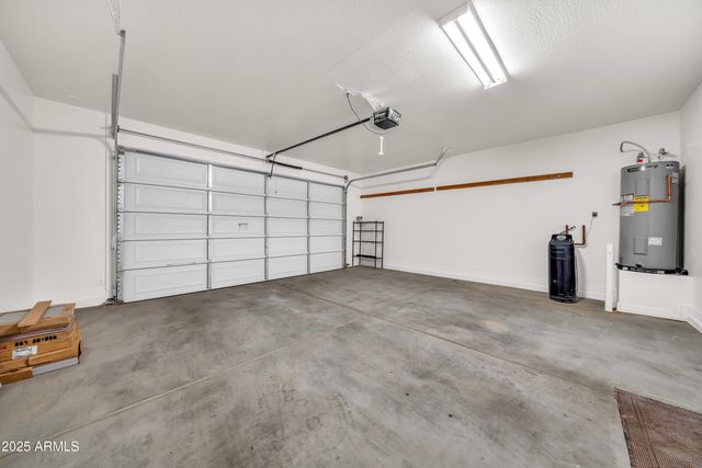 9025 W STATE Avenue, Glendale, AZ 85305