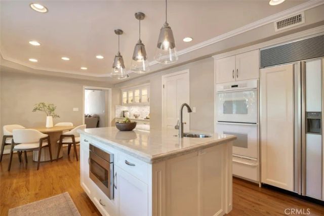 4200 Gayle Drive, Tarzana, CA 91356