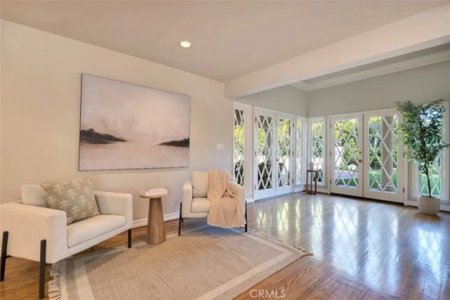4200 Gayle Drive, Tarzana, CA 91356