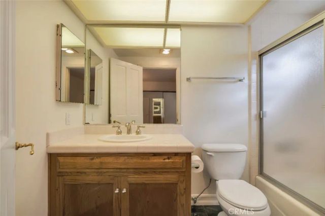 4200 Gayle Drive, Tarzana, CA 91356