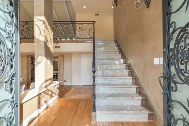 4200 Gayle Drive, Tarzana, CA 91356