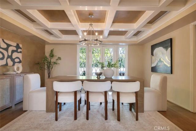 4200 Gayle Drive, Tarzana, CA 91356